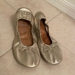 Nine West Gold Ballet Flats